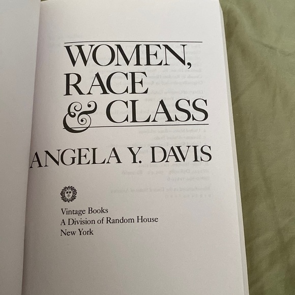Women, Race, & Class by Angela Y.Davis - Picture 2 of 5